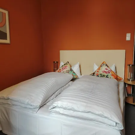 Drei Kronen 3* يبستات