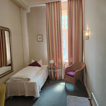 Otel Drei Kronen