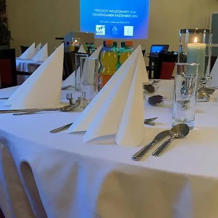 Hotel Drei Kronen 2*