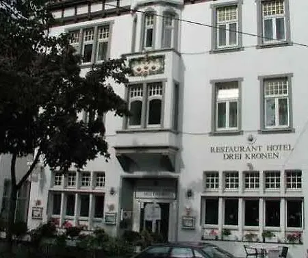 德尔库隆酒店 2*