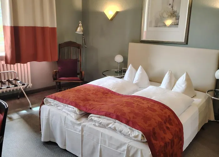 Drei Kronen Hotel 2*