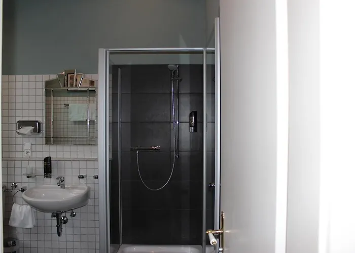 Drei Kronen Hotel 2*