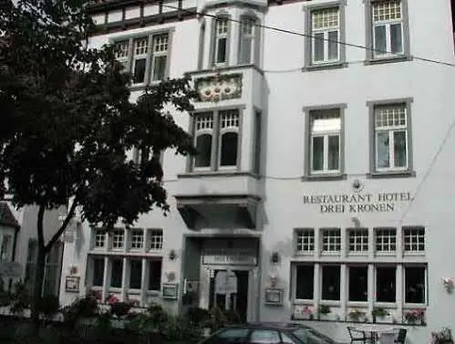 德尔库隆酒店 2*